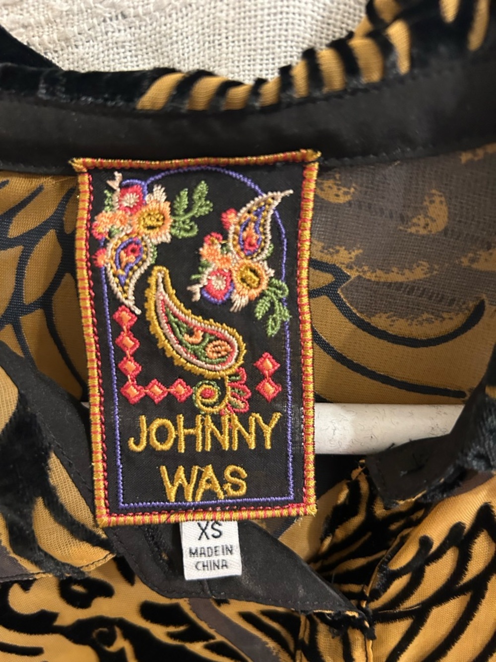 Johnny Was Black and Gold Velvet Paisley Embroidered Label Shirt - Picture 4 of 6